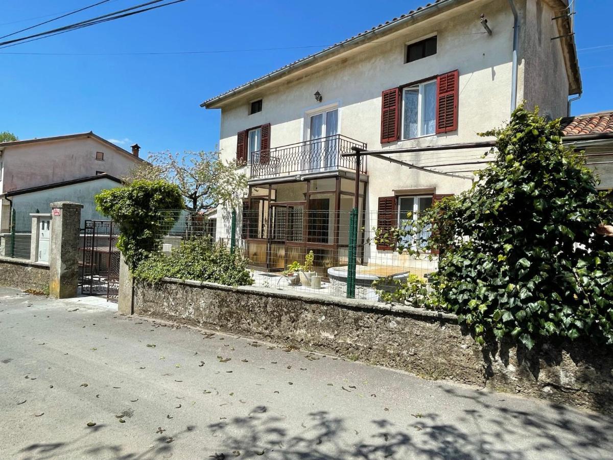 Cilka'S House, Authentic Homestay Near Lipica 세자나 외부 사진